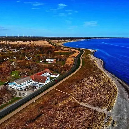 With Seaview Apartmán